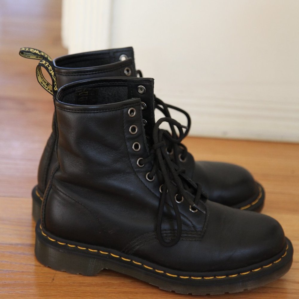 Dr. Martens - The Original 1460 Leather Lace Up Boots